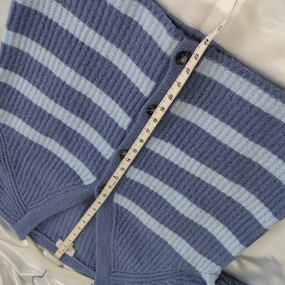 Caslon Cardigan Sweater Chunky Barn Style  Blue Stripe Medium Trending - Picture 11 of 12